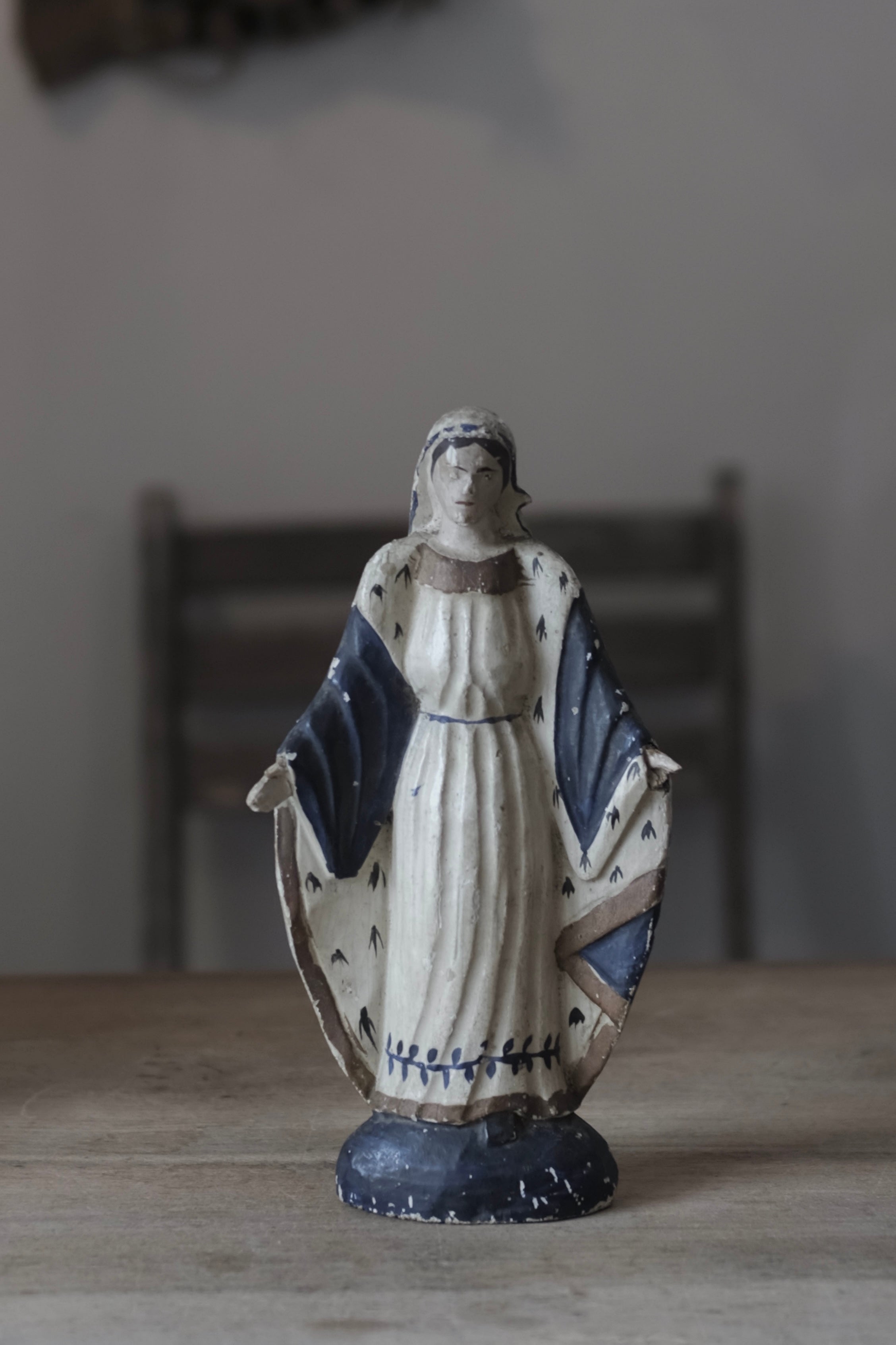 French antique wood carving Mary statue | ambiant