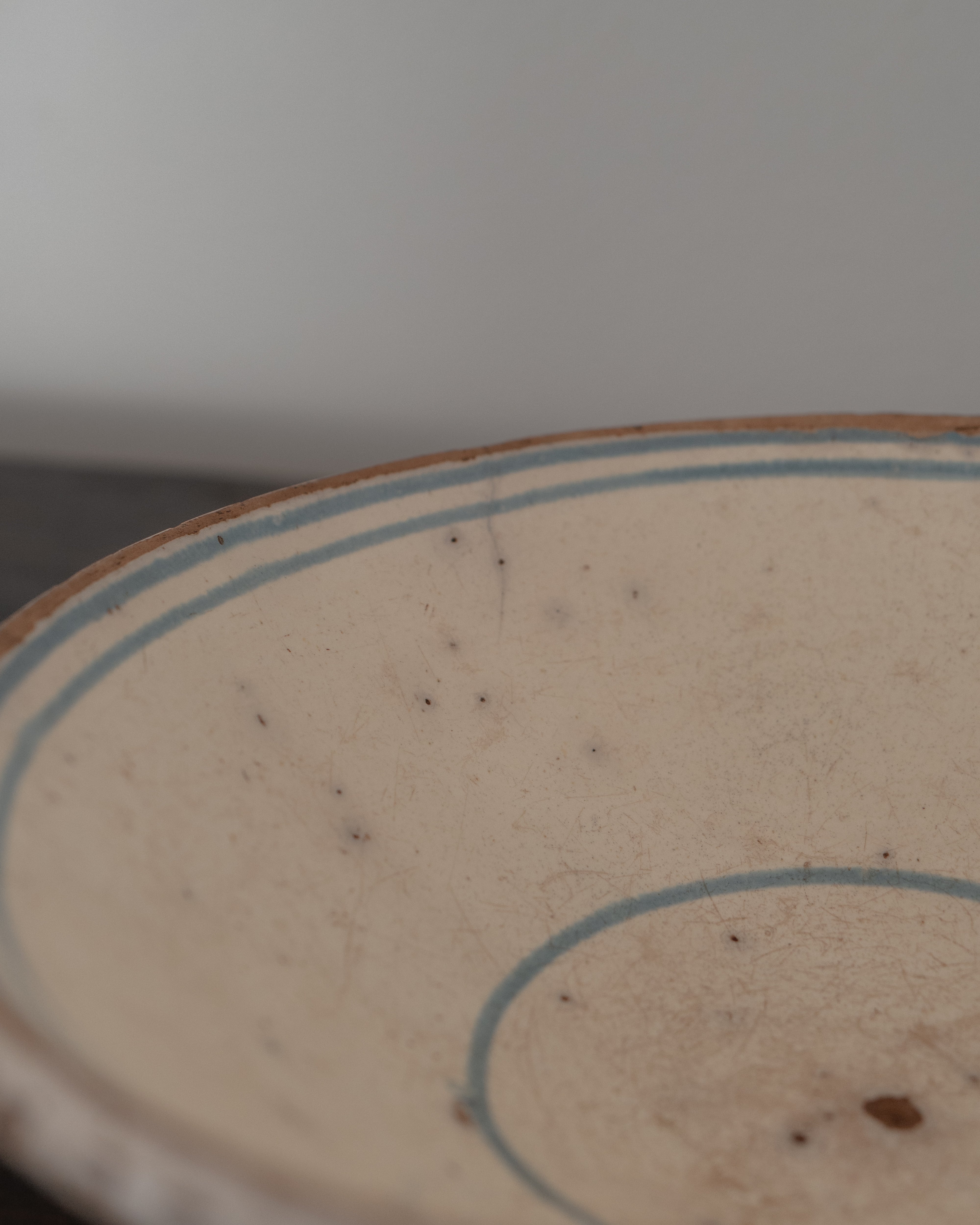 19th Century Italian Grottaglie, Puglia, Blue Ring Bowl AN-5203