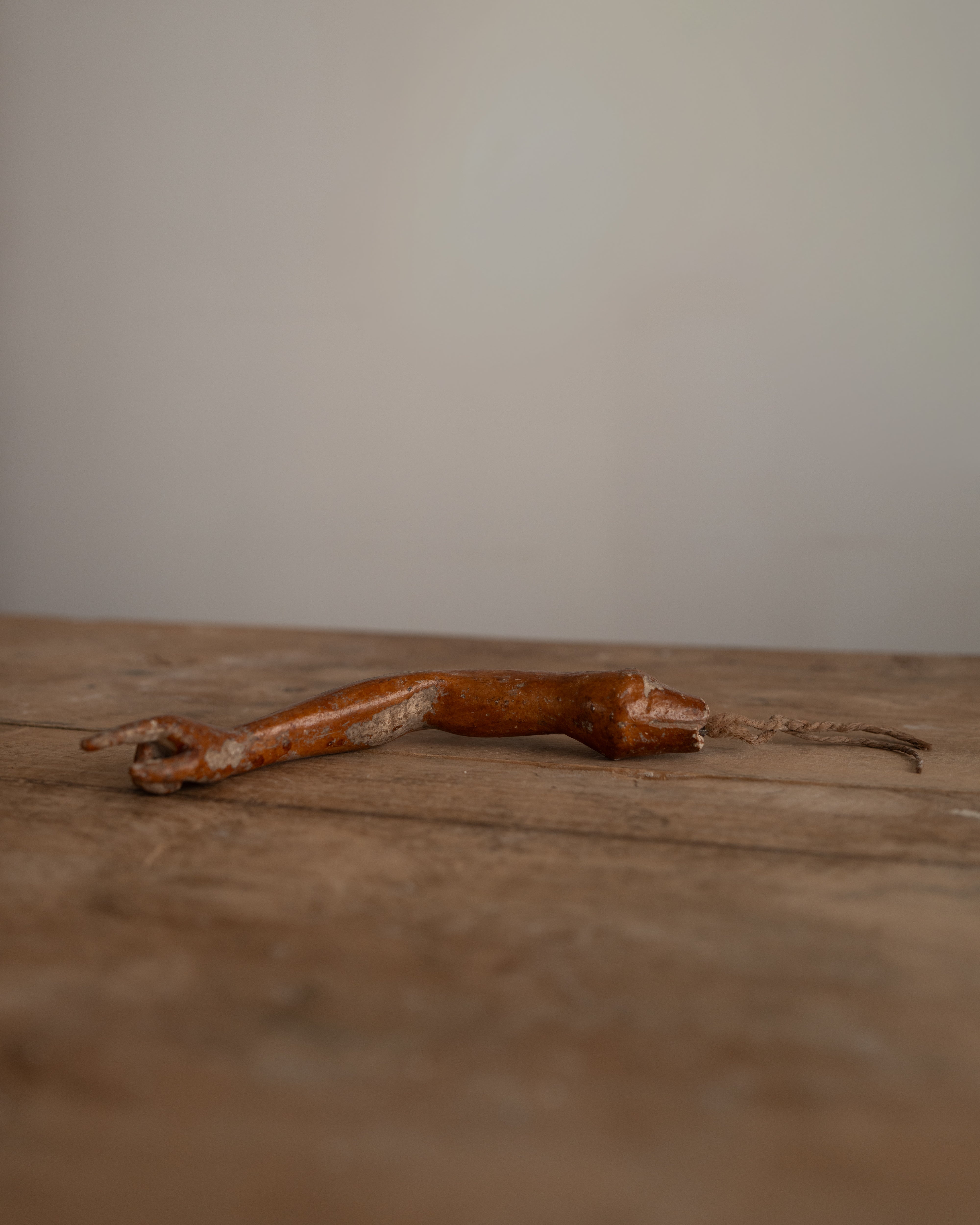 Italian Antique Terracotta Hand Figurine AN-5157