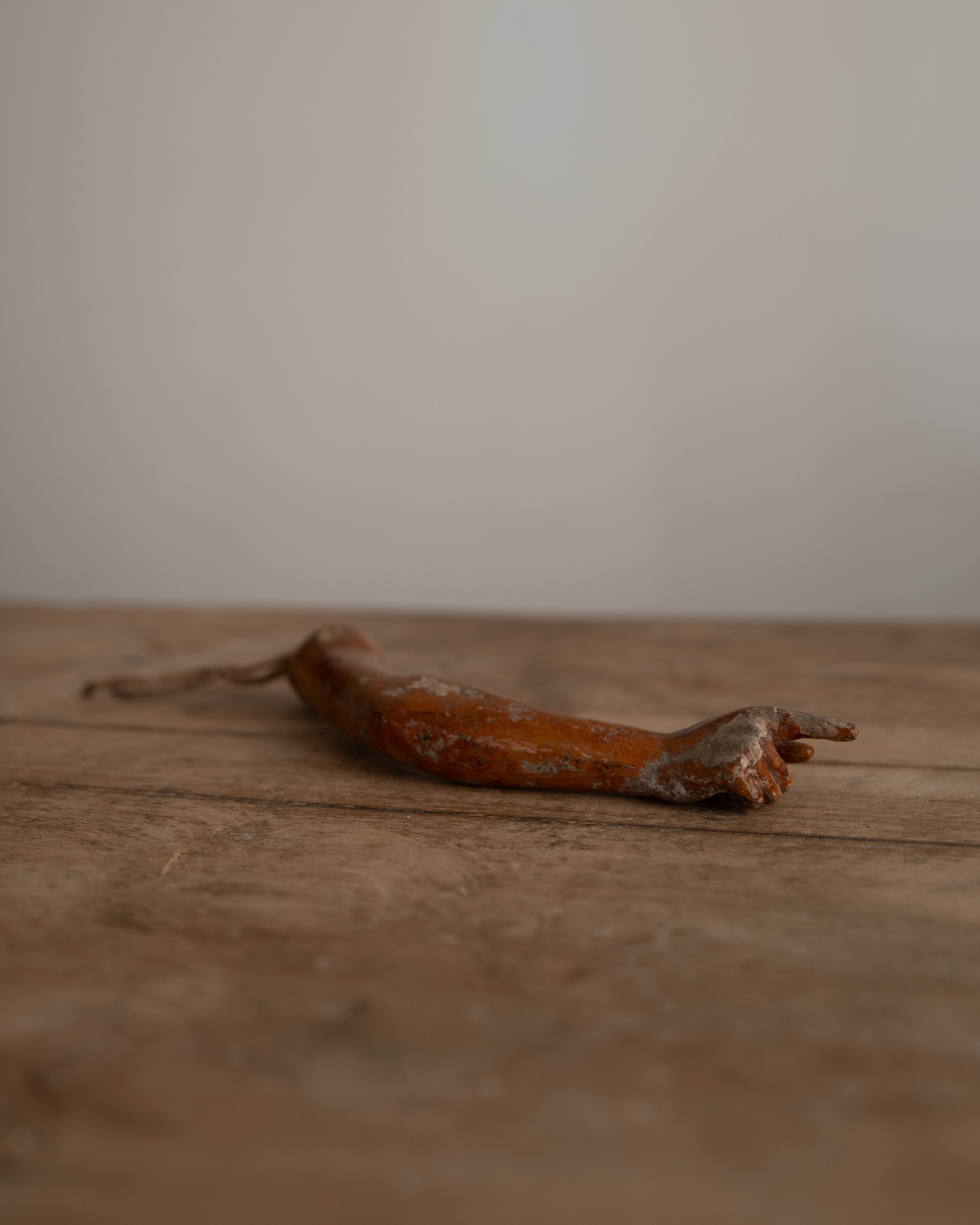 Italian Antique Terracotta Hand Figurine AN-5157